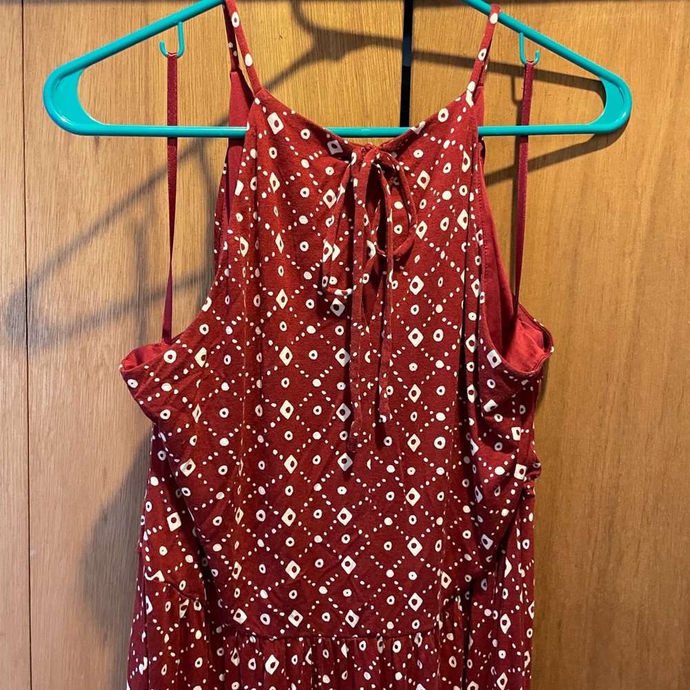 Deep red and white patterned below the knee dress - Picture 2 of 5